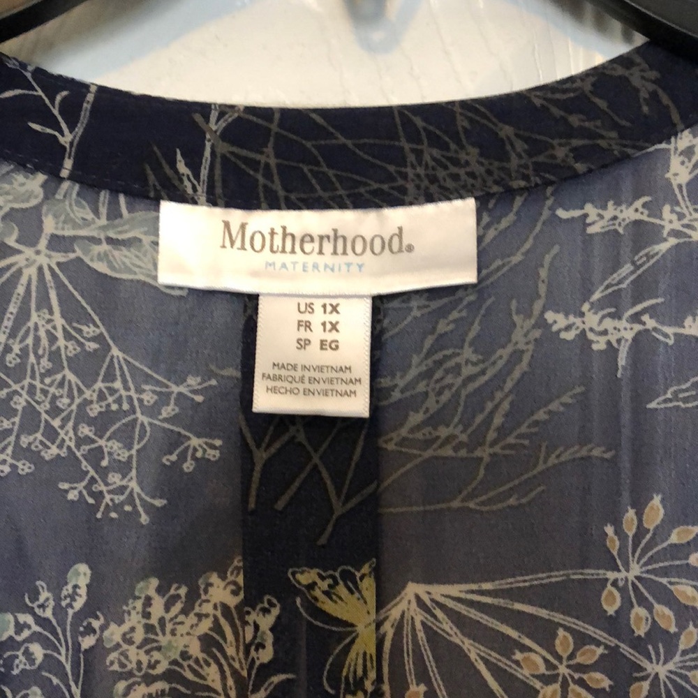 Maternity blouse - Picture 2 of 4